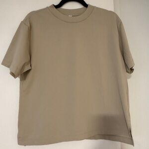 Uniqlo Men's Short Sleeve Beige Tee